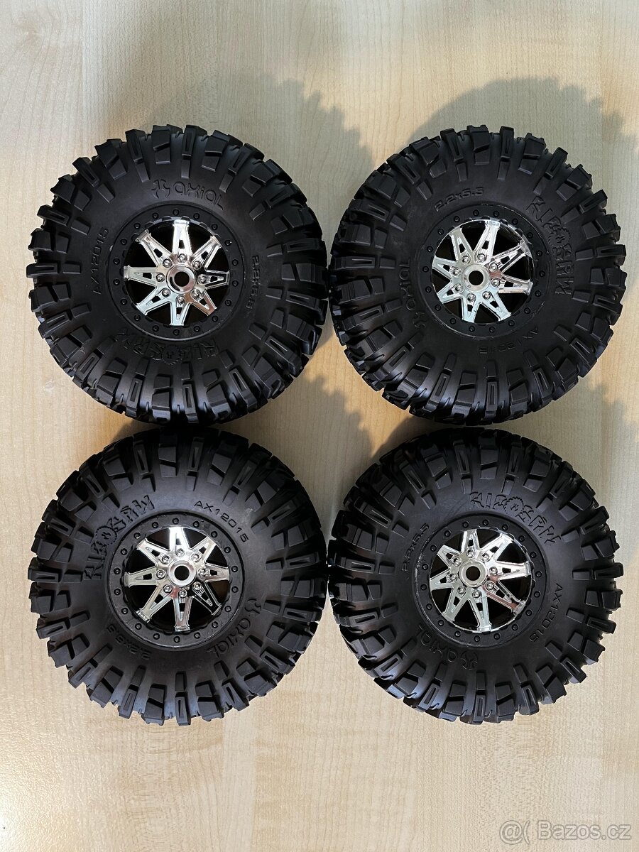 Axial Ripsaw R35 2.2