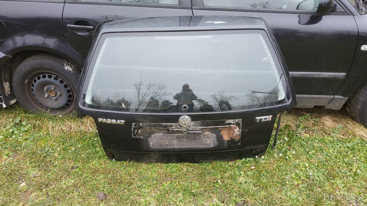 Páté dveře Passat Variant B 5