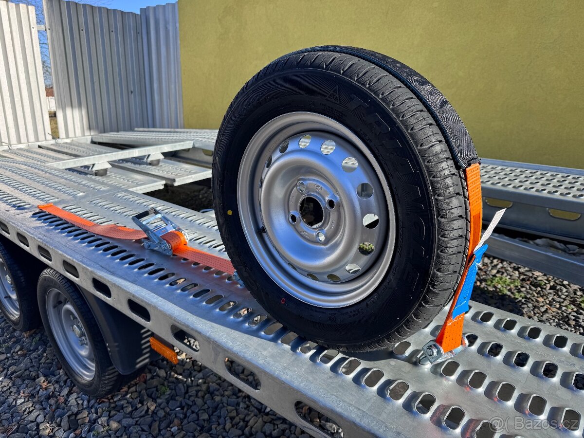 Upínací pásy na autopřepravník VDI2700