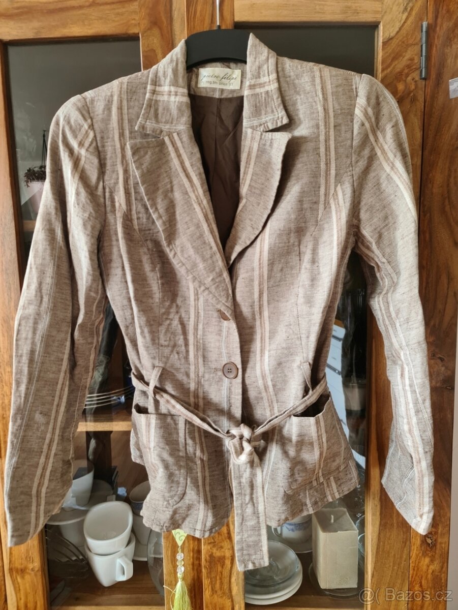 Saka, kostymy, sukne a další damske obleceni M,L,XL