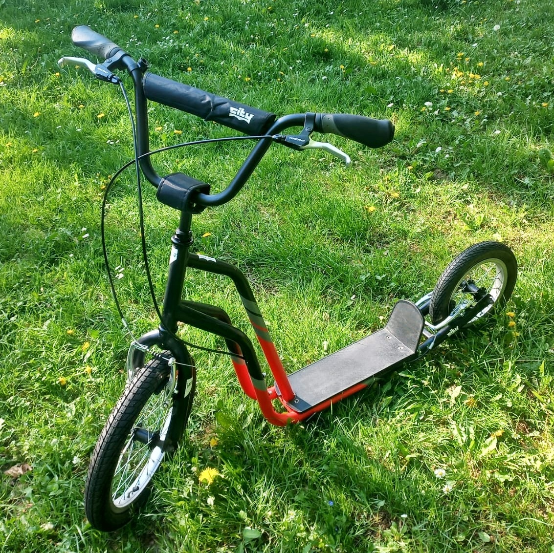 Krásná a robustní koloběžka Yedoo city za super cenu