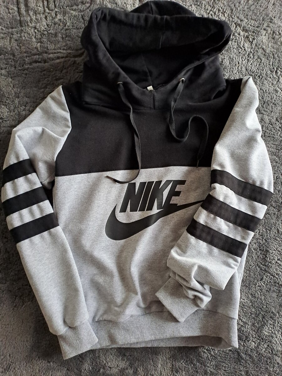 Mikina Nike S
