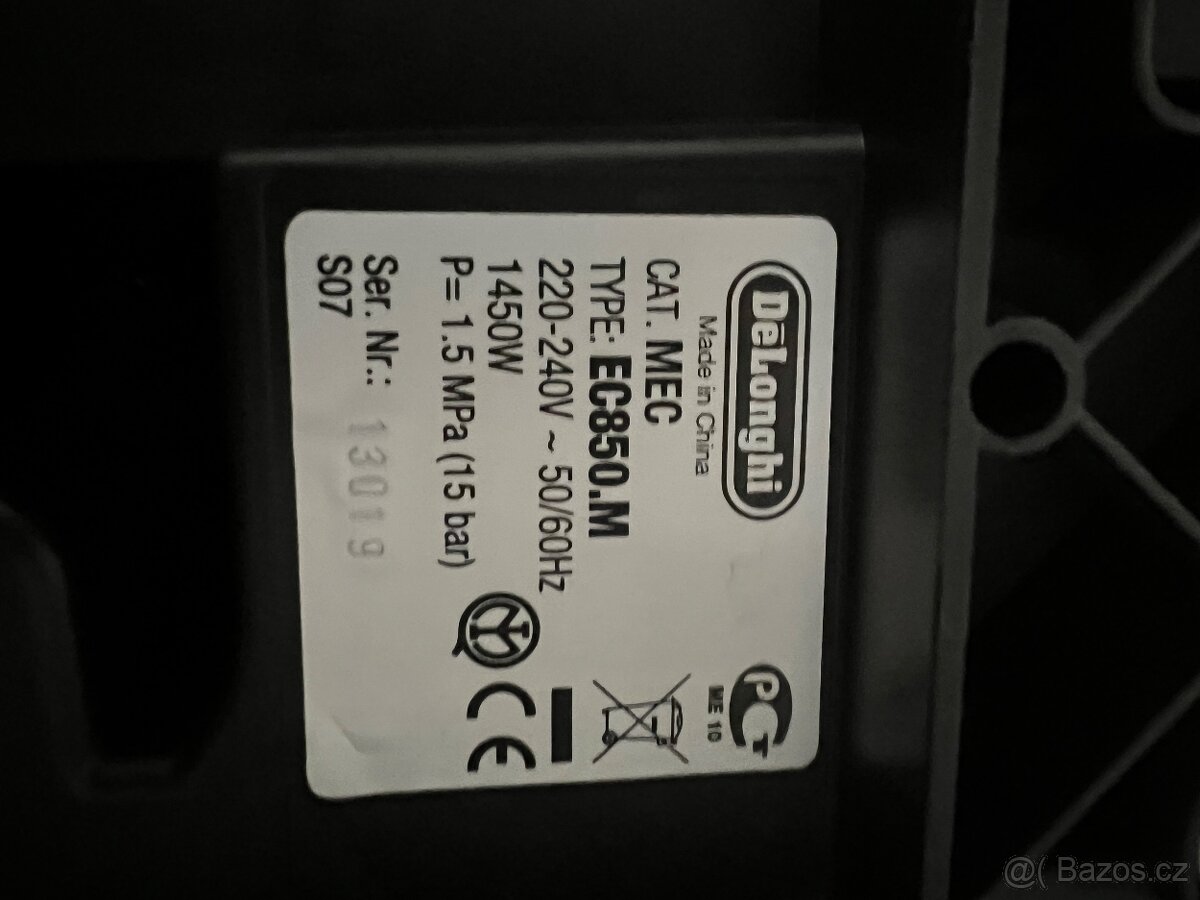 Pákový kávovar Espresso DeLonghi EC 860.M / 1 l / 15 bar / s