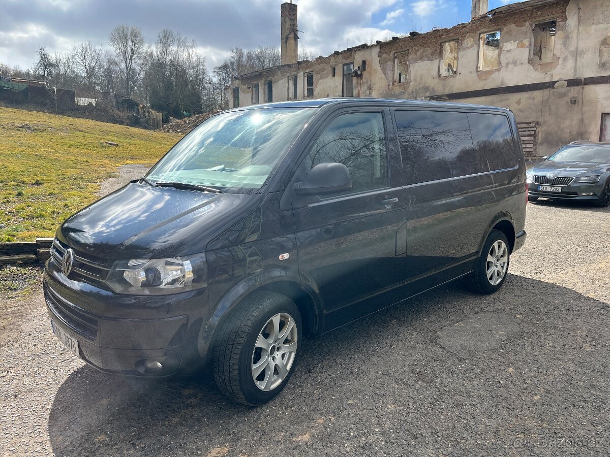 VW T5 MULTIVAN 2.0TDI 103KW 7MÍST r.v. 2015