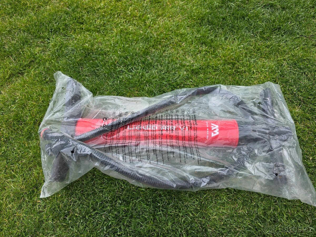 Pumpa paddleboart
