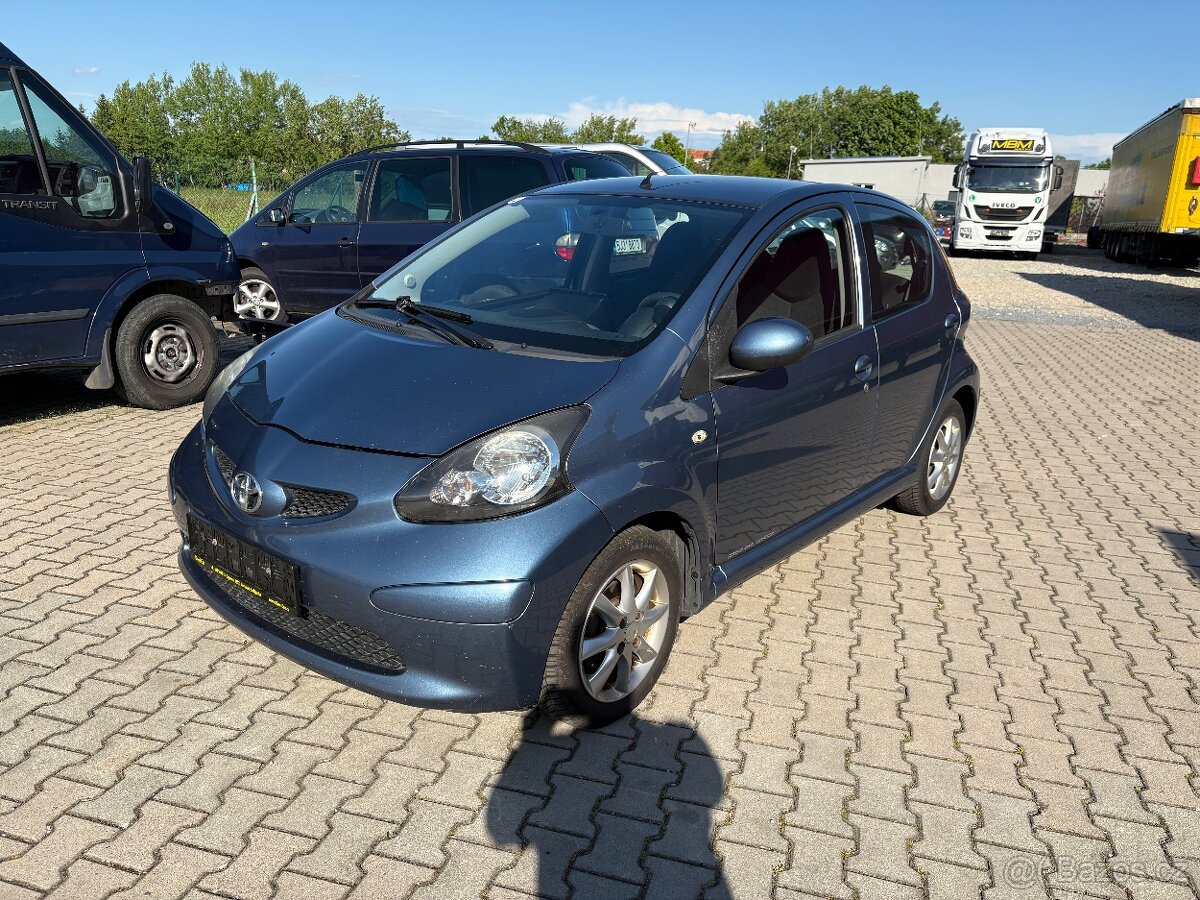 Toyota Aygo 1,0VTI 50kw r.v. 2008
