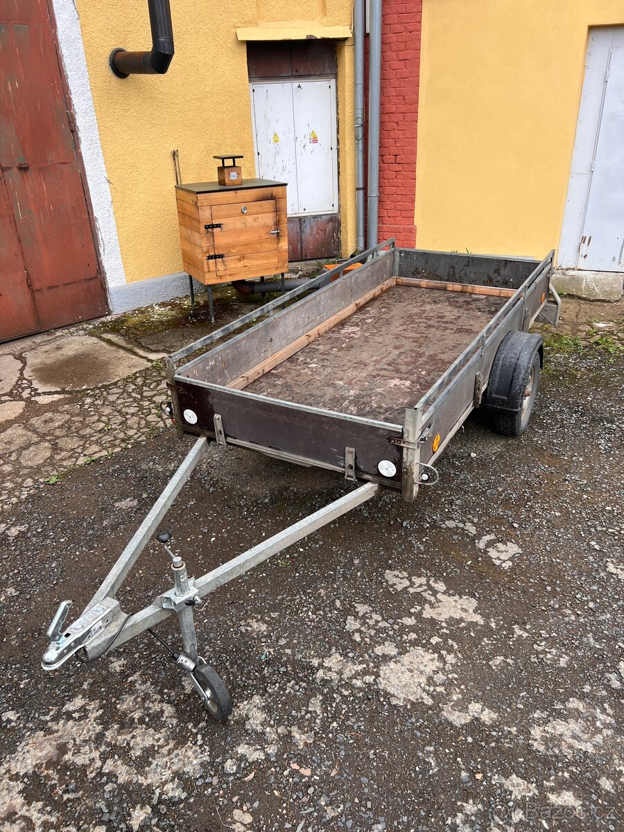 Přívěsný vozík, vlek 3x1,3m 750kg