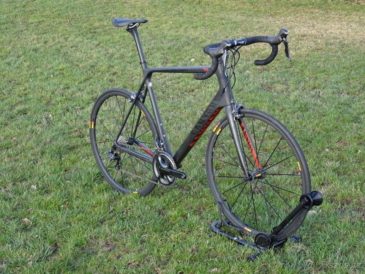 Canyon Ultimate CF SLX 7.0 Carbon Rennrad 62 Mavic Ksyrium S