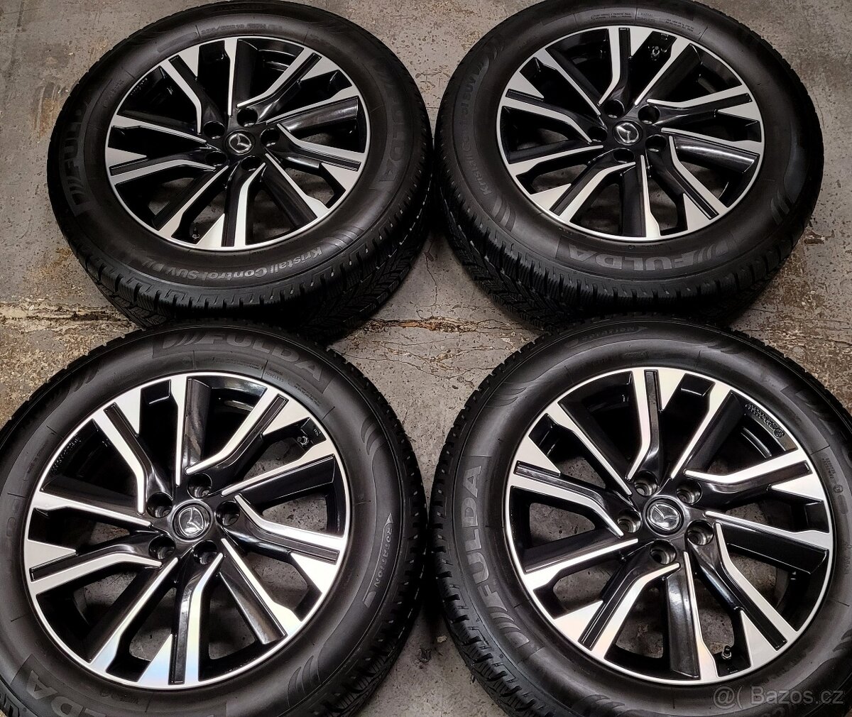 Mazda CX-80 ,18'alu disky,zimní pneu, Tpms senzory