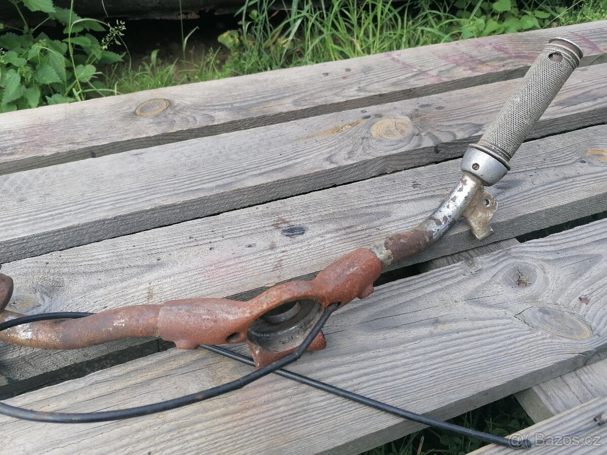 Riaditka na Jawa 250/ 350 perák