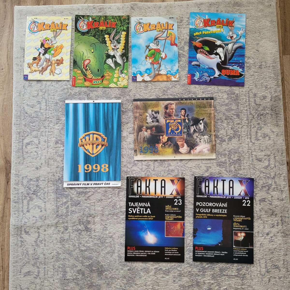 4x Králík a spol, 2x kalendář warner, 2x Fakta X