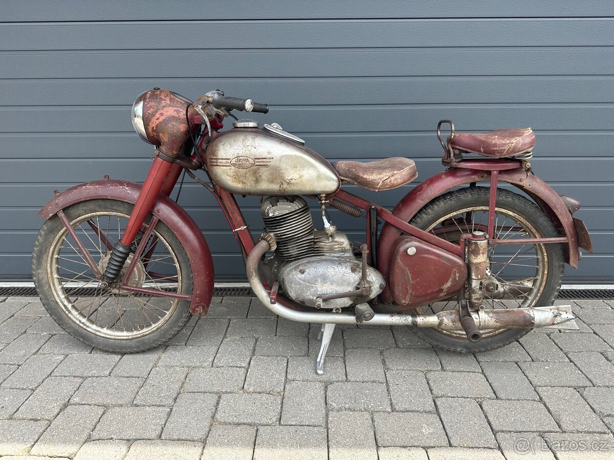 Jawa 250 pérák 1948
