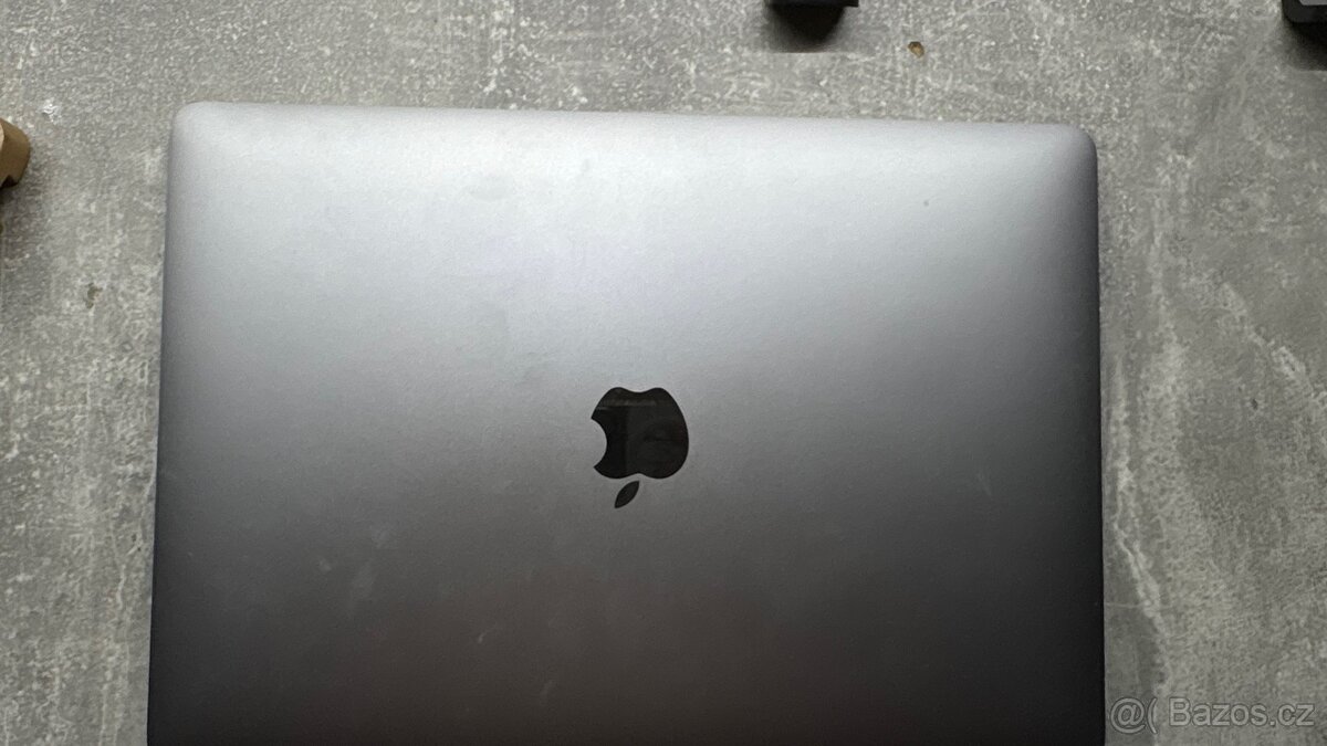 MacBook Pro 2019 ,256gb ,space gray