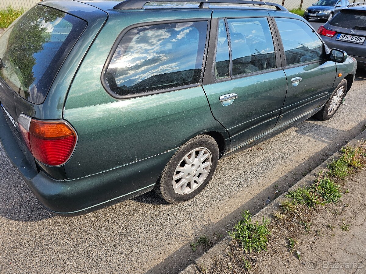 Primera combi 1,8 benzin