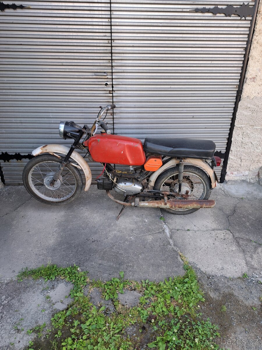 Jawa 23 mustang