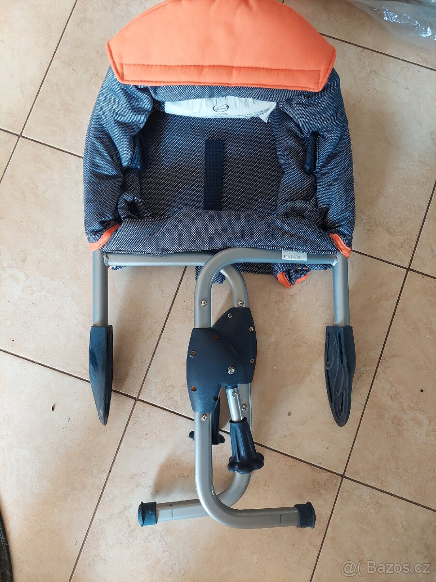 Dětská zidlicka na stůl