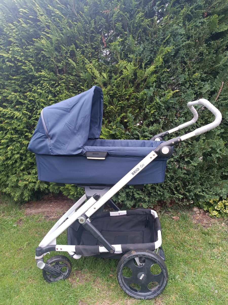 Kočárek 2v1 Britax Brio Go