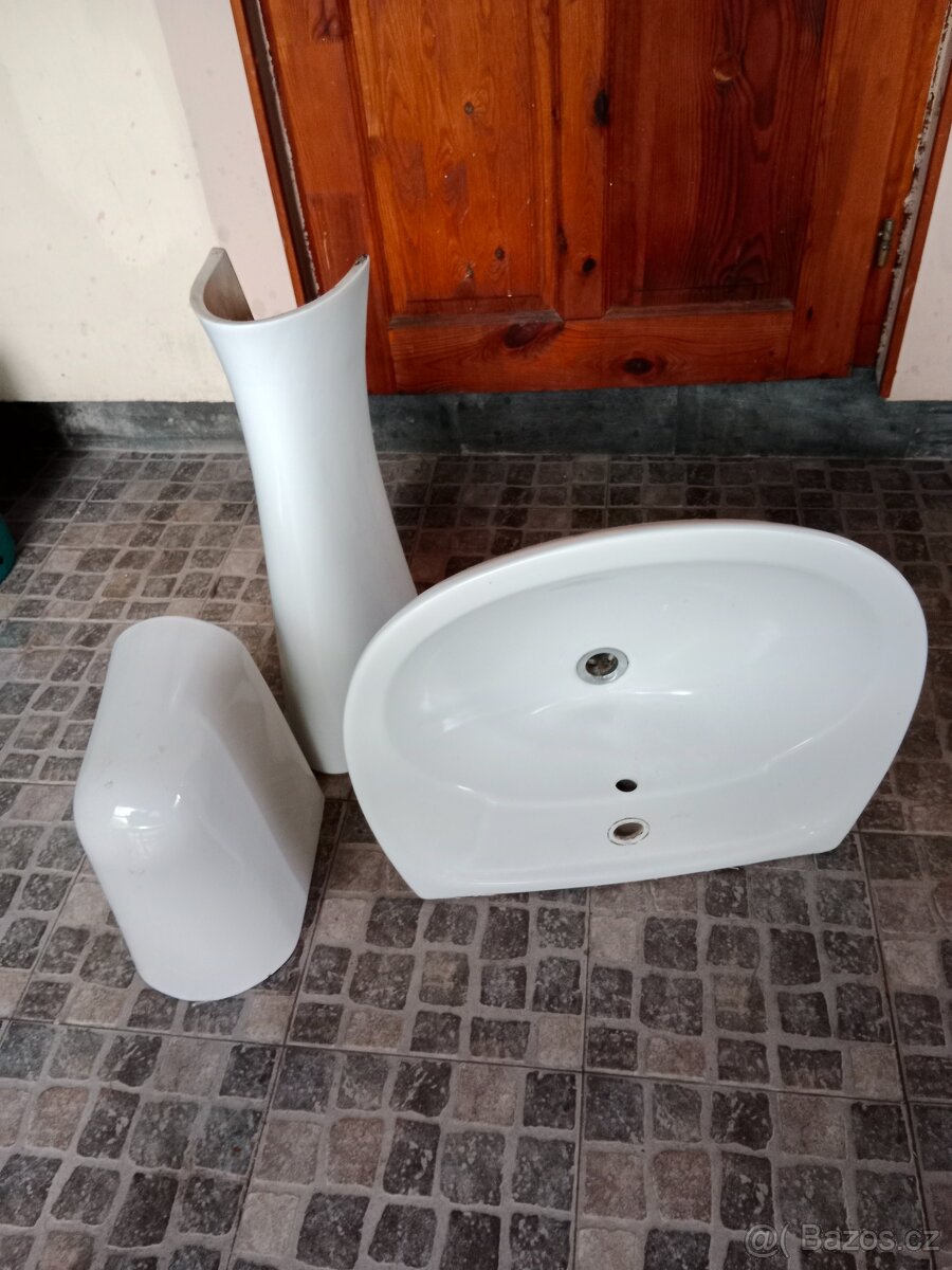 Umyvadlo,sloup pod umyvadlo,kryt sifonu