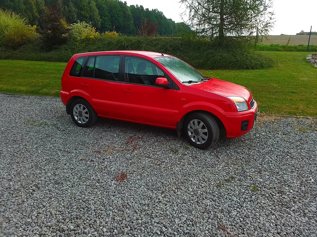 Prodám Ford Fusion 1,6 benzín