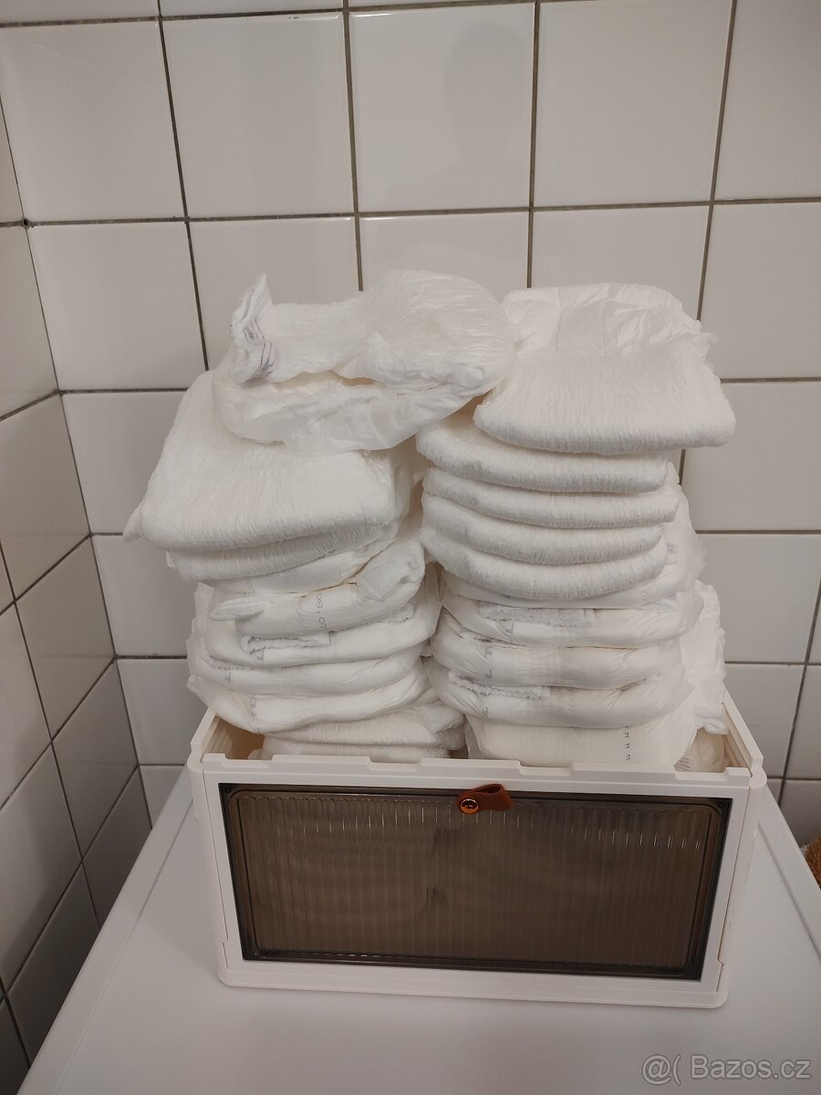 Kalhotkove pleny dospělé