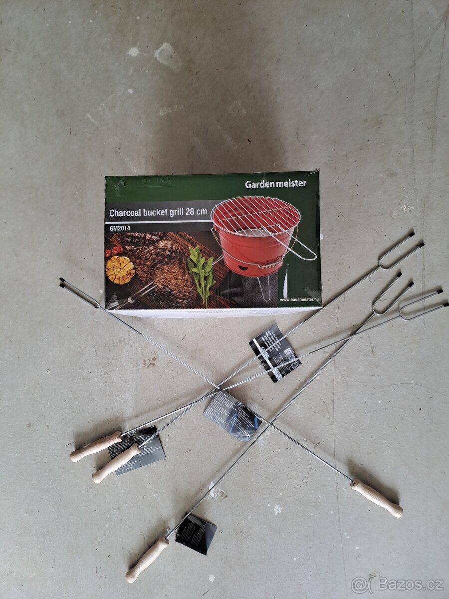 Prenosny gril a opikace