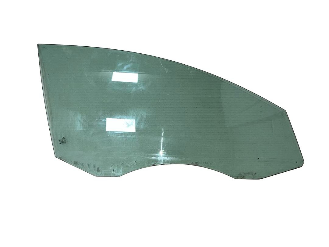 Pravé přední sklo 3C4845202B VW Passat B6 r.v. 2008