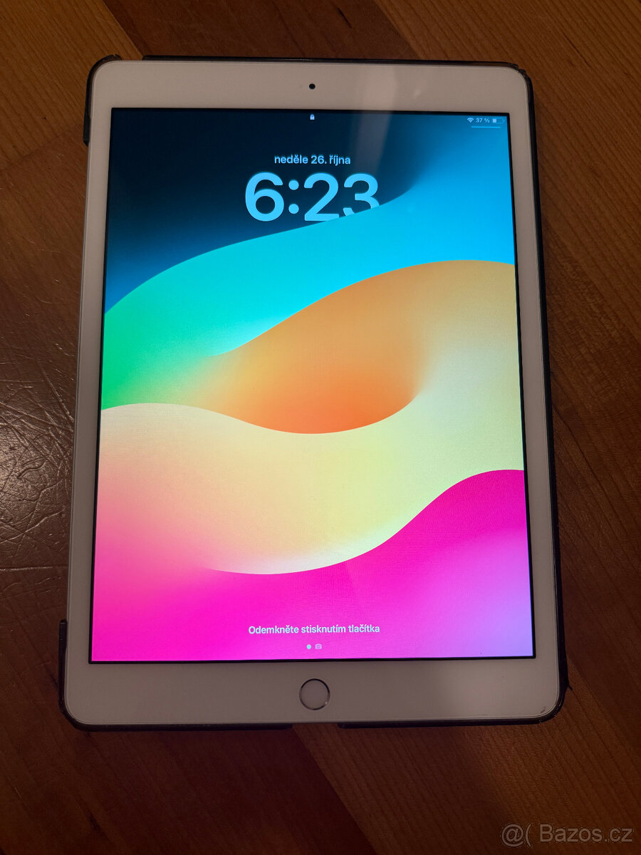 IPad 10,2" (7. generace, 2019), Retina displej,bez škrábanc