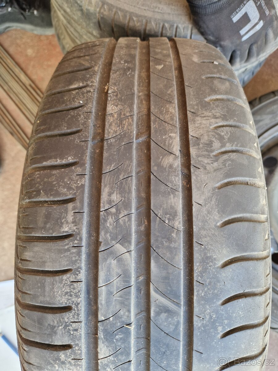 Celá kola včetně pneu 6Jx15 H2 ET45