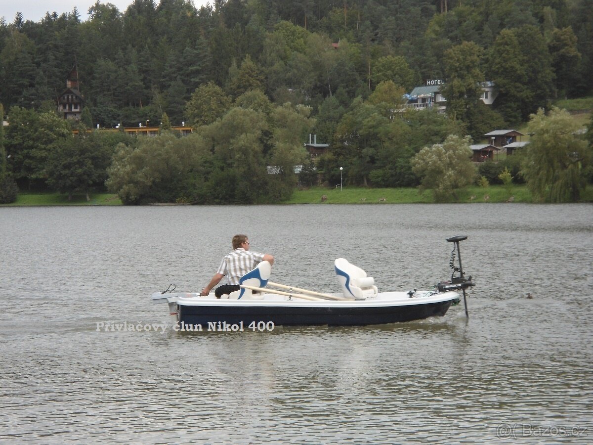 Přívlačový rybářský člun, loď, veslice