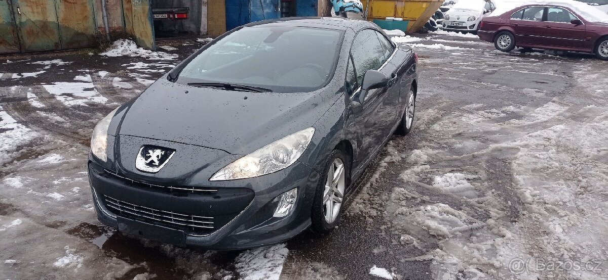 Peugeot 308 cc,1,6 benzín ,103kW,r. 2010,AUTOMAT