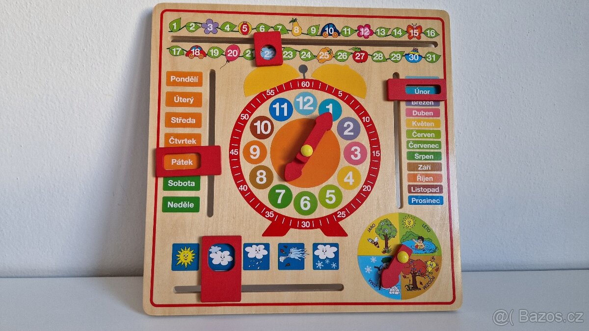 Dětský kalendář s hodinami