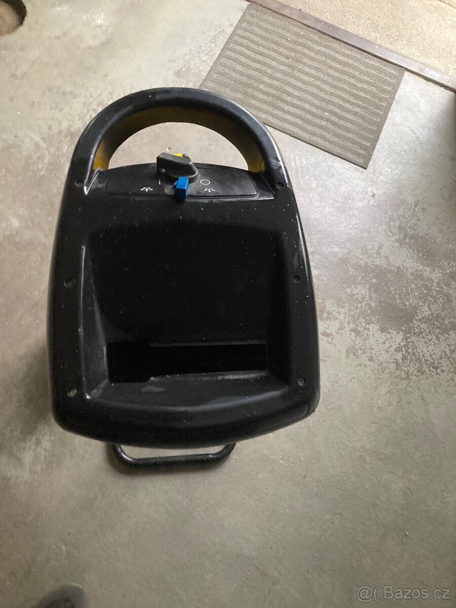 Elektrický štěpkovač