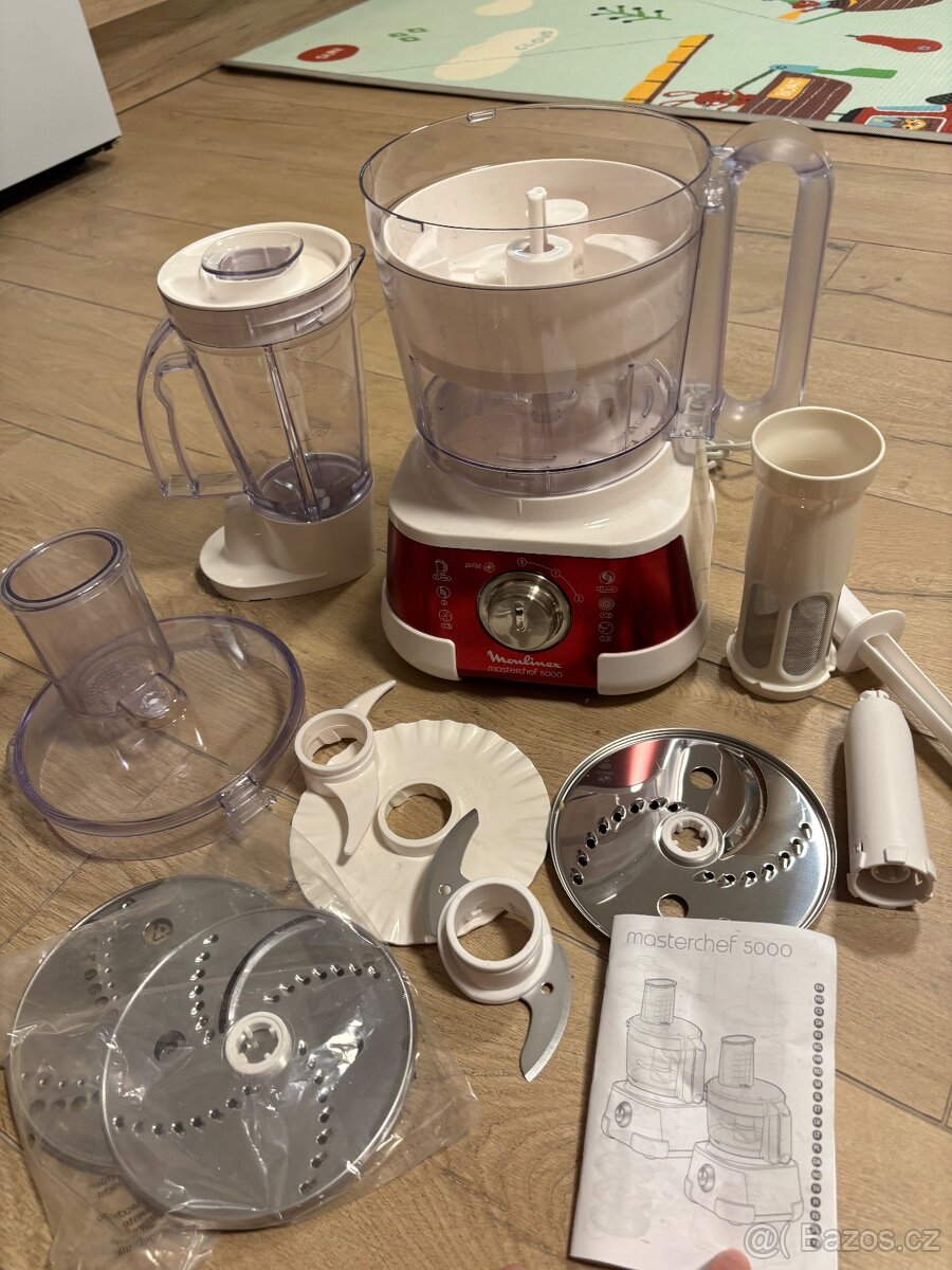 Kuchyňský robot Moulinex masterchef 5000