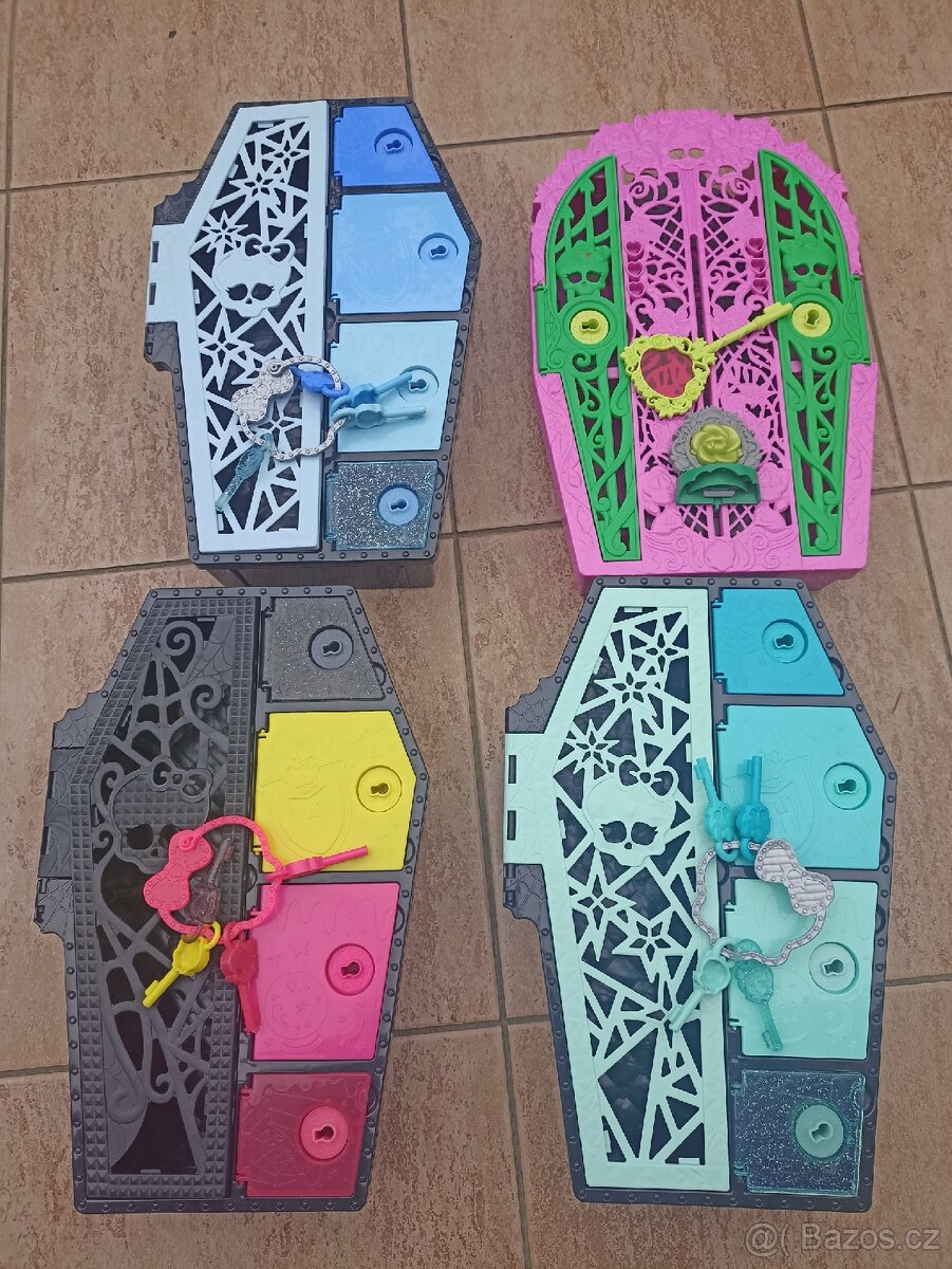 Skříňky Monster High 4ks