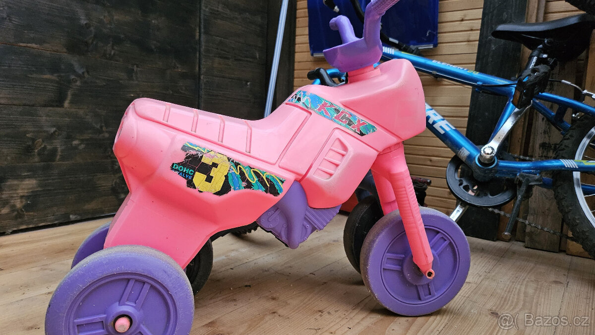 Odrážedlo Enduro růžové