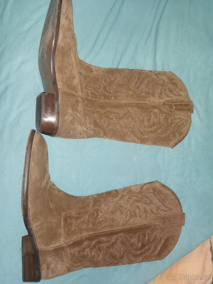 Nové boty Jednou vzate zn. Massimo Dutti
