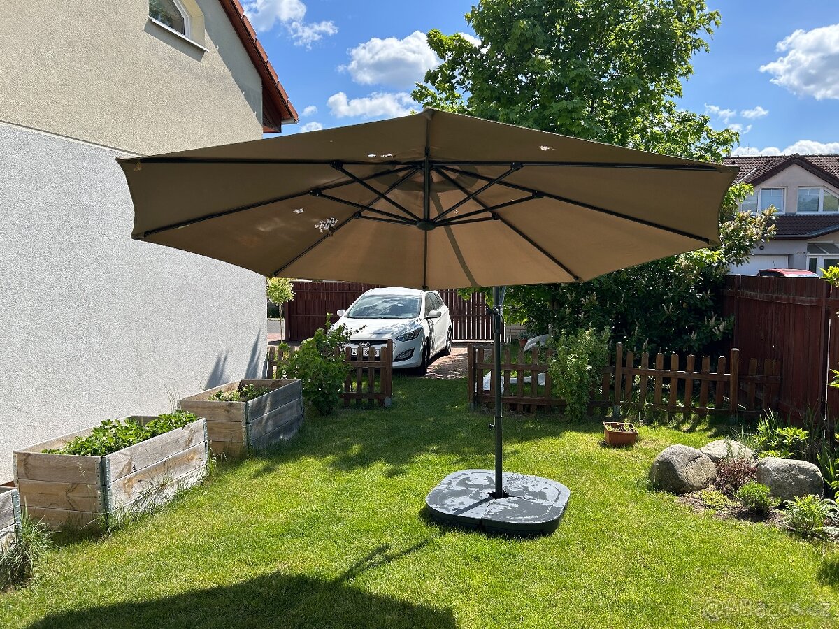 Slunečník boční 290cm s podstavcem
