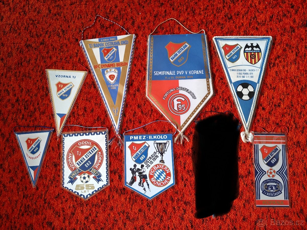 Baník Ostrava vlaječky staré retro