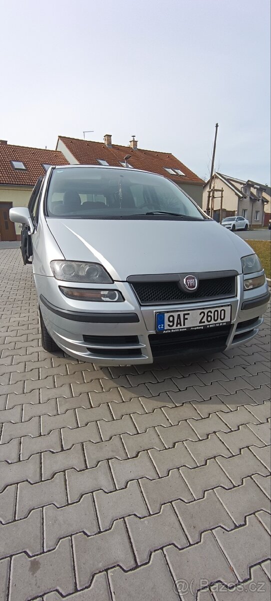 MPV Fiat Ulysse 2008 2.2 JTD 7 místné