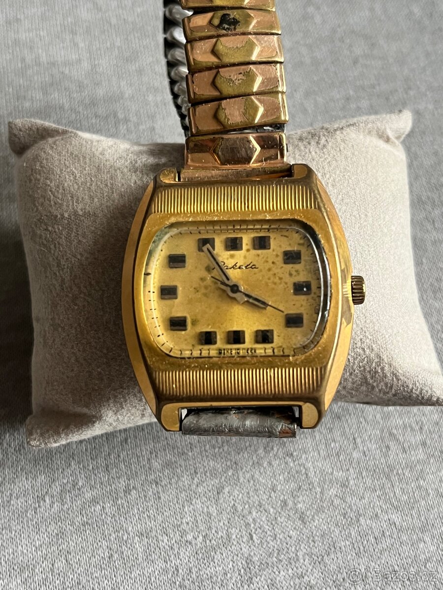 Raketa hodinky funkční