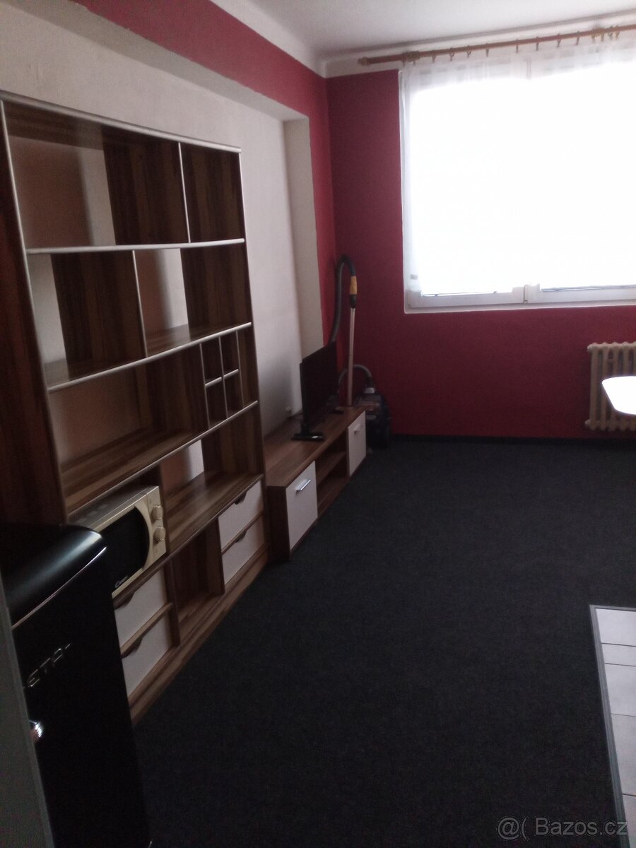 Pronájem bytu 1 kk Strakonice ul.Písecká 904- 22m2