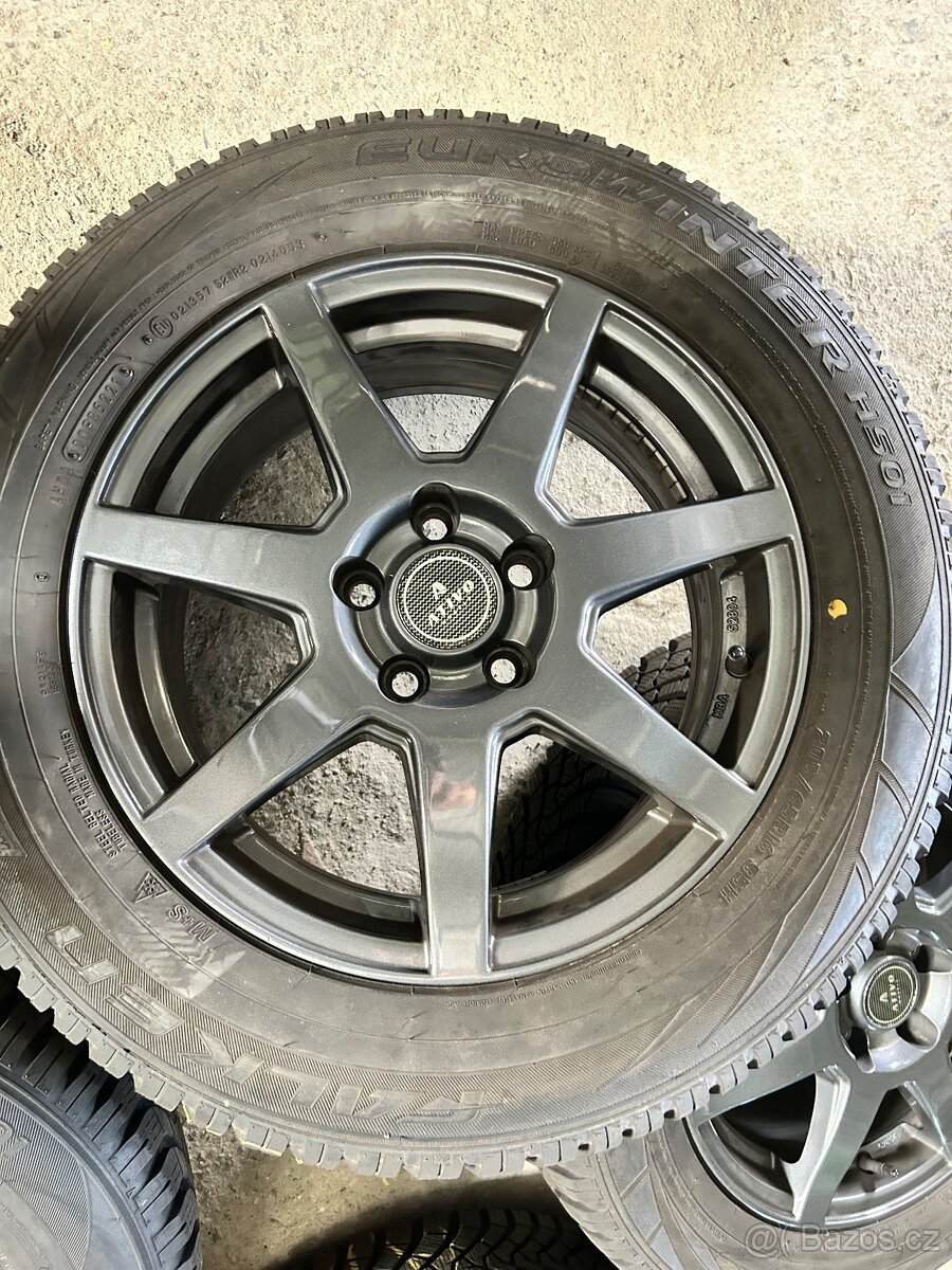 Ford Puma , 205/65/16 zimní sada
