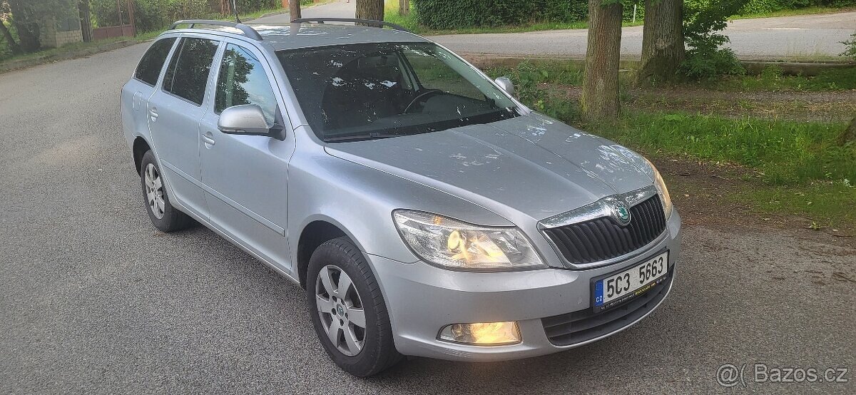 Škoda Octavia combi II 2.0 TDI 103KW Elegance Tažné-CZ-TOP