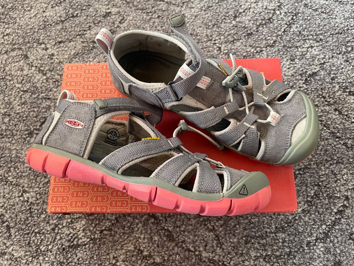 Sandály Keen vel.37