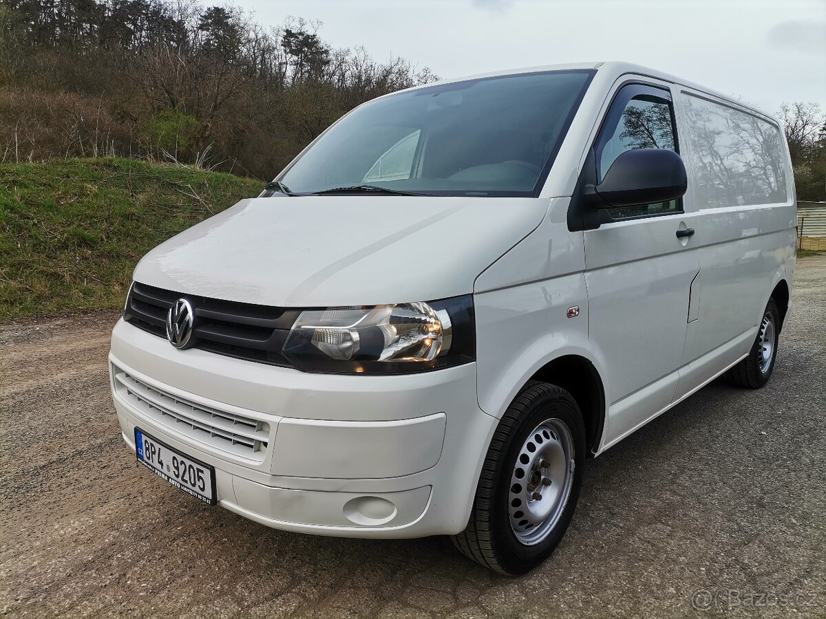 VW Transporter 2.0 Tdi 62kw 3 místa 117 tis km r.v. 2012