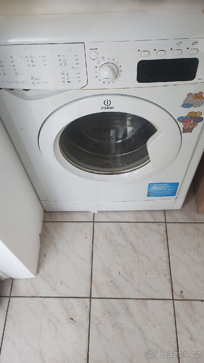 Pračka Indesit