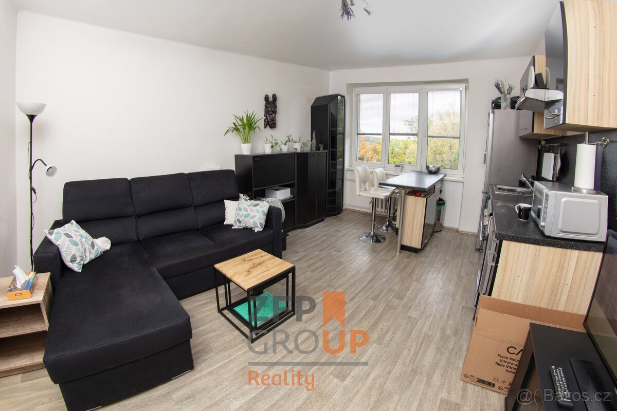 Pronájem bytu 3+kk o rozloze 50 m², ulice Aleše Hrdličky, Os