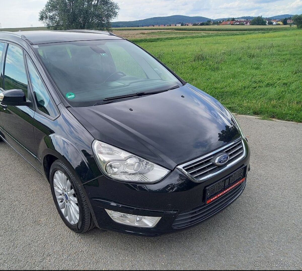 Ford Galaxy 7mistný