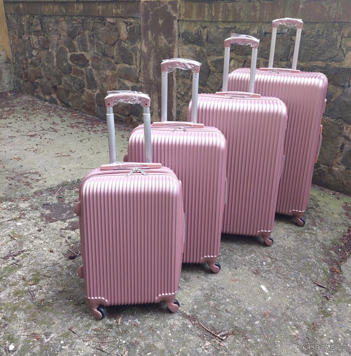 Pevné a odlehčené kufry