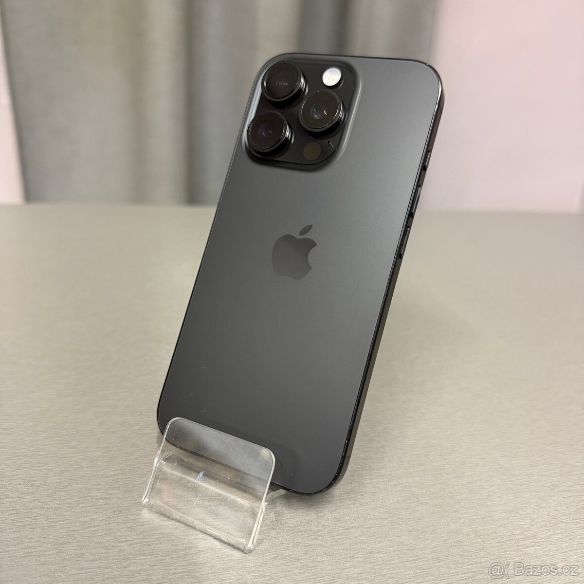 iPhone 16 Pro 256GB černý, 12 měsíců záruka